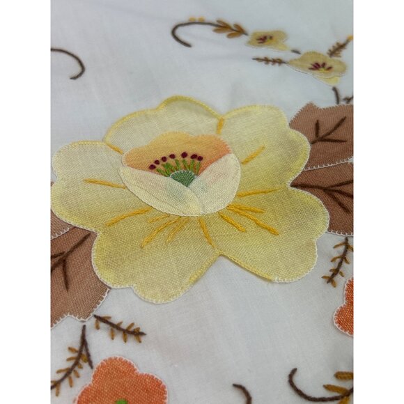 Vintage Hand-Embroidered Floral Linen Placemats Set Of 4 Yellow Brown Orange - Picture 4 of 11